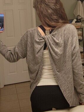 Pursue Fitness Size L Workout Pullover Gray Knot-Back Twist Open Back Hoodie